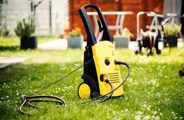 Best Driveway Pressure Washing  in Valdez, AK